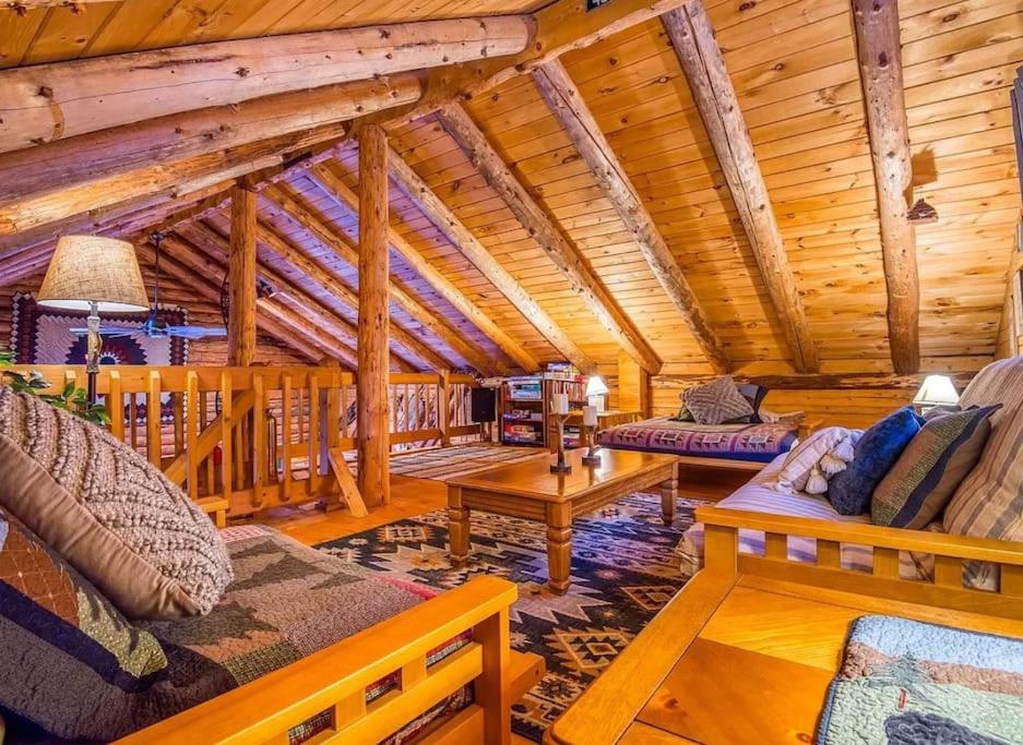 Family-Focused & Pet-Friendly Log Cabin With 4Br 2Ba Sleeps 10 Bethlehem Exterior photo