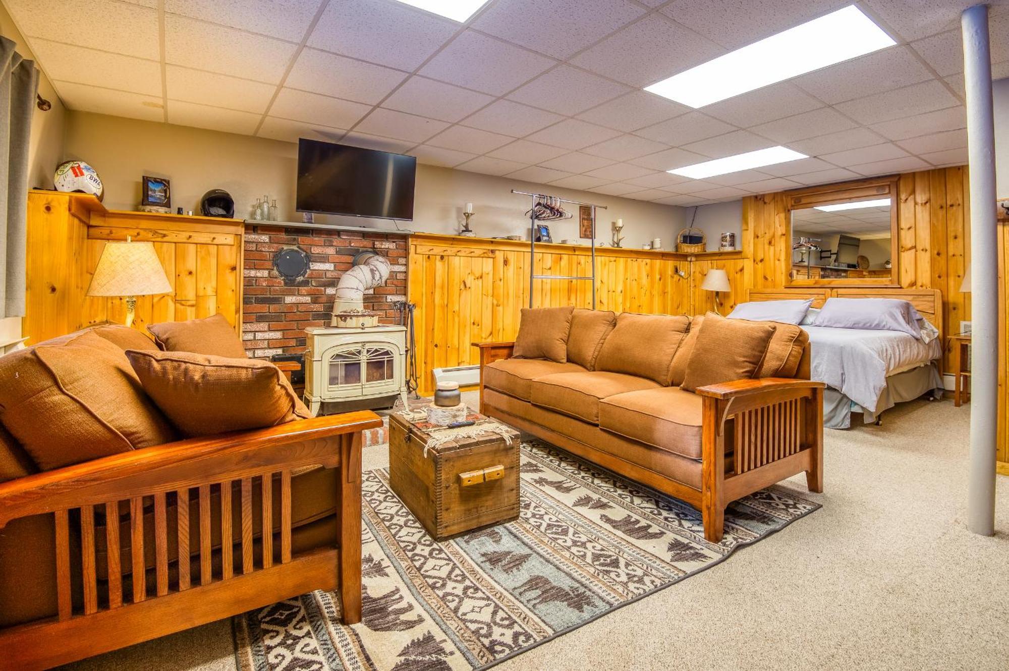 Family-Focused & Pet-Friendly Log Cabin With 4Br 2Ba Sleeps 10 Bethlehem Exterior photo